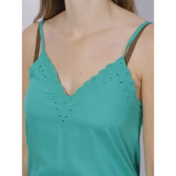 Débardeur Col V Bord Ajouré Bella Vert Femme - Teddy Smith 9 Débardeur Col V Bord Ajouré Bella Vert Femme - Teddy Smith -Vero Vetements Magasin debardeur col v bord ajoure bella vert femme teddy smith 3