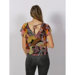 T-shirt Court Pixi à Fleurs Noir Femme - Jacqueline De Yong -Vero Vetements Magasin t shirt court pixi a fleurs noir femme jacqueline de yong 1