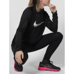 T-shirt Manche Longue Running Swoosh Noir Femme - Nike